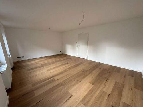 Wohn-/Schlafzimmer - 