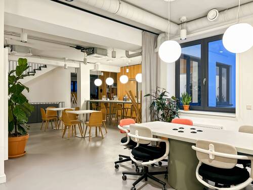 Spaces_Breite Strasse_Germany_ Centre 4956_Busines - 