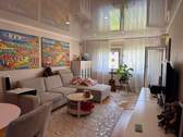 Schöner Wohnbereich.jpg - Kernsanierte Wohnung inkl. EBKüche nahe am Gifizsee