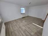 Wohn-/Esszimmer - 