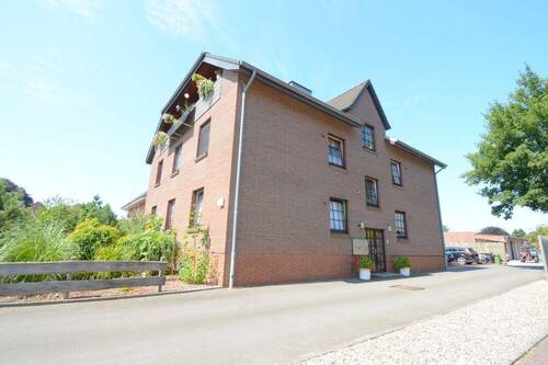 Seitenansicht - 3 Zimmer Etagenwohnung in Heide