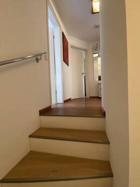 Treppe zum 1. OG - 