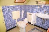 Badezimmer im Dachgeschoss - 