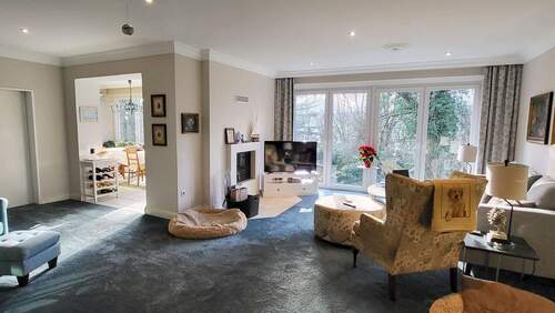 Wohnzimmer Hauptwohnung - 