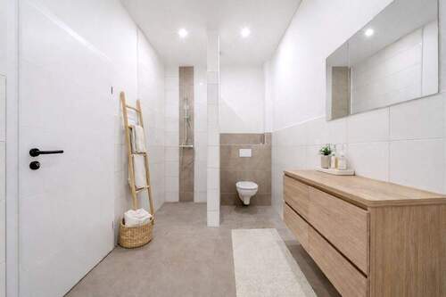 Badezimmer - 3 Zimmer Terrassenwohnung in Krummhörn