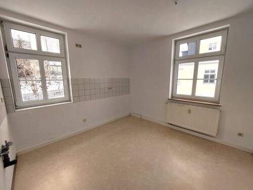 Küche lichtdurchflutet 2 Fenster - Etagenwohnung mit 61,20 m² in Gornsdorf zur Miete
