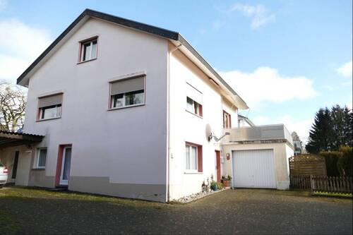 Außenansicht - 7 Zimmer Mehrfamilienhaus, Wohnhaus in Dettighofen