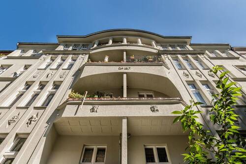 Hausansicht - 3 Zimmer Etagenwohnung in Berlin