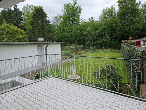 Terrasse - 6 Zimmer Reihenendhaus zum Kaufen in Köln