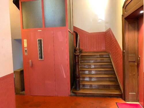 Hausflur & Aufzug - 