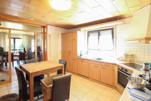 Küche EG - 8 Zimmer Mehrfamilienhaus, Wohnhaus in Wörth am Rhein