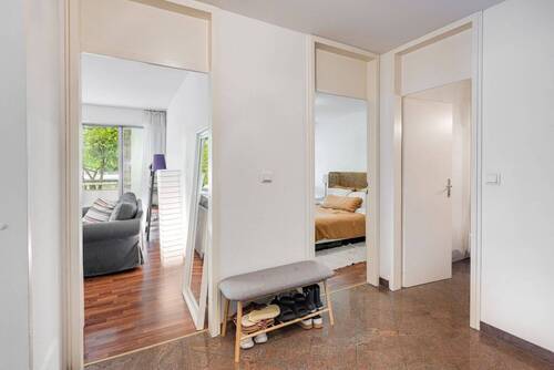 Diele - 2 Zimmer Etagenwohnung zum Kaufen in München