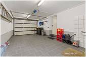 20. Garage.jpg - 