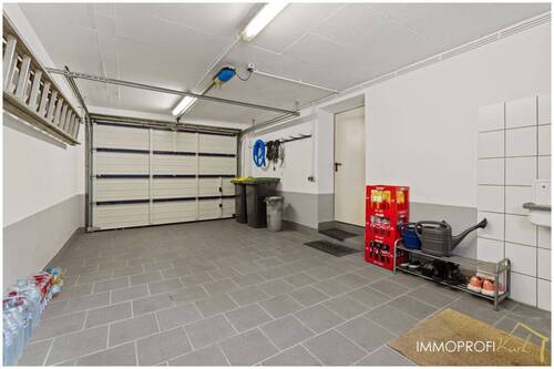 20. Garage.jpg - 
