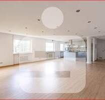 Helles Raumwunder: helle 2-Zimmer-Wohnung mit knapp 82qm Wohnfläche und Aufzug - Bad Säckingen