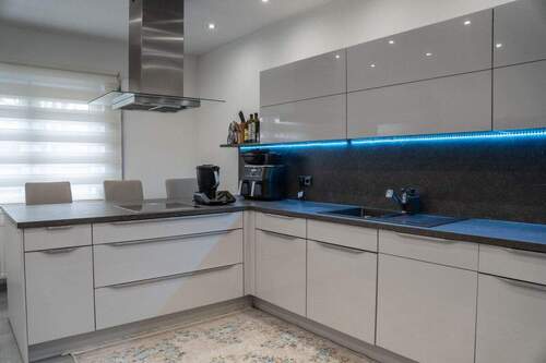 EG - 6 Zimmer Doppelhaushälfte in Schwandorf