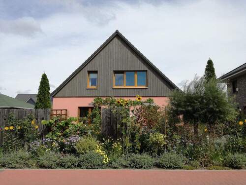 Straßenansicht - Energieklasse A+ nahe Bremen - 449.900,00&nbsp;EUR Kaufpreis, ca.&nbsp; 140,00&nbsp;m&sup2;&nbsp;Wohnfl&auml;che