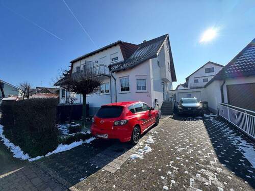 Doppelhaushälfte - Doppelhaushälfte in ruhiger Lage von Mosbach mit Terrasse und Garage!