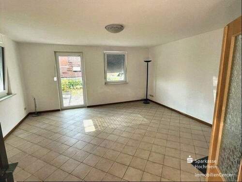 Blick Wohnzimmer,Ausgang Terrasse - Reihenendhaus mit 128,20 m&sup2; in Küssaberg zum Kaufen