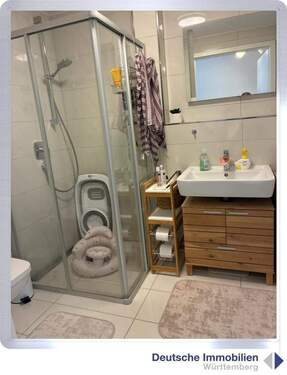 Bad - Etagenwohnung mit 55,80 m&sup2; in Leonberg zum Kaufen