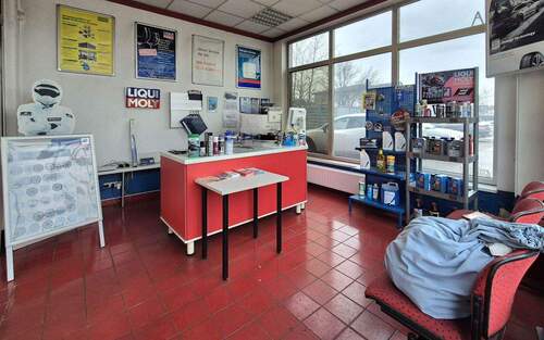 Empfang/Büro - Halle zur Miete in Hoyerswerda