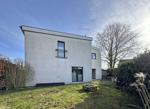 Seitenansicht - 4 Zimmer Einfamilienhaus zum Kaufen in Ellerbek