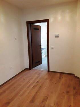 OG - Diele - 2 Zimmer Etagenwohnung zur Miete in Baar-Ebenhausen