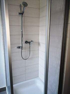 OG - Duschkabine im Bad - 