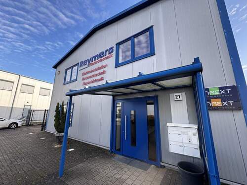 Überdachter Eingangsbereich - 