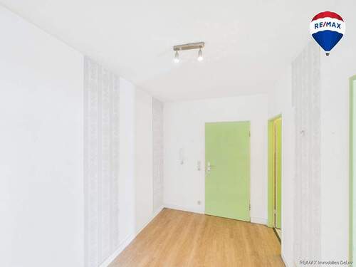 CAM01722G0-PR0044-STILL018 - 