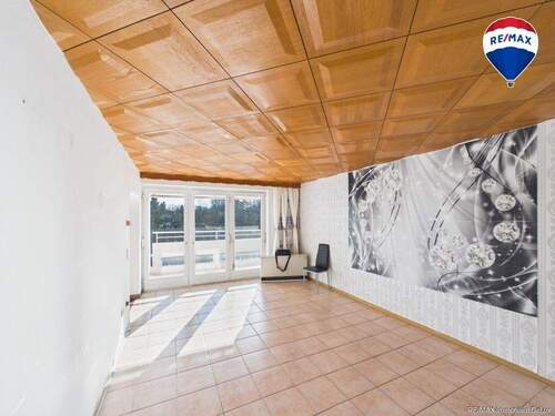 CAM01722G0-PR0044-STILL017 - 