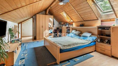 1. OG Elternschlafzimmer 2 - 