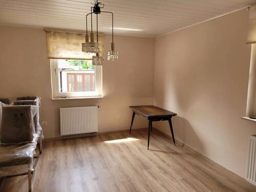 EFH Breiner Zimmer.jpg - 6 Zimmer Doppelhaushälfte in Bobenthal