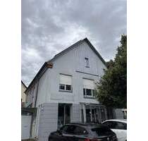 ehemalige Bankfiliale mit großzügiger Wohnung in guter Lage von Königheim