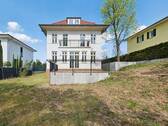 Hausansicht - Hochwertiges & energieeffizientes Einfamilienhaus mit Blick ins Grüne