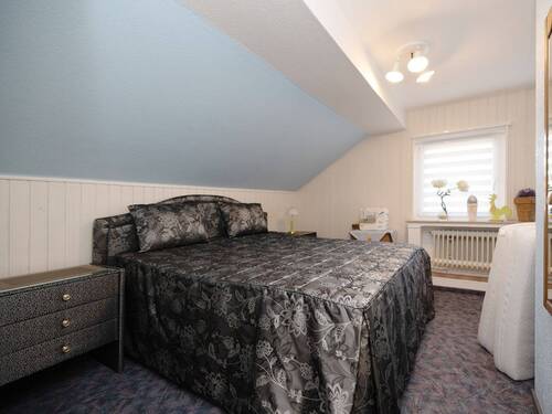 Schlafzimmer DG - 