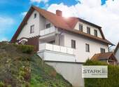 Außenansicht Straßenseite.jpg - 8 Zimmer Einfamilienhaus zum Kaufen in Kirchheim