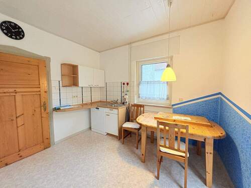 Küche (EG) - 5 Zimmer Einfamilienhaus in Kirchhain-Kleinseelheim
