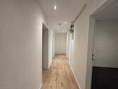01_Flur-B2_JS31.jpeg - Frisch renovierte 3-Zi-ETW in HH-Wilstorf