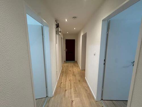 01_Flur-B4_JS31.jpeg - 3 Zimmer Etagenwohnung zum Kaufen in Hamburg