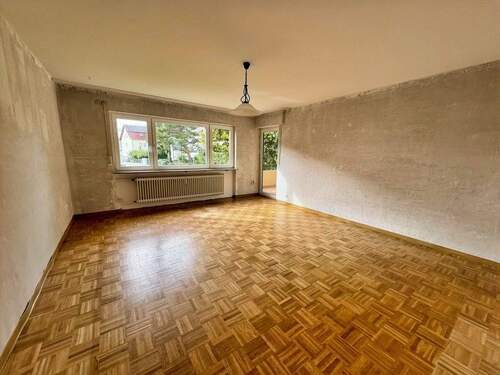 Wohnzimmer - Familienfreundlich & flexibel - 4,5 Zimmer Wohnung mit Stellplatz