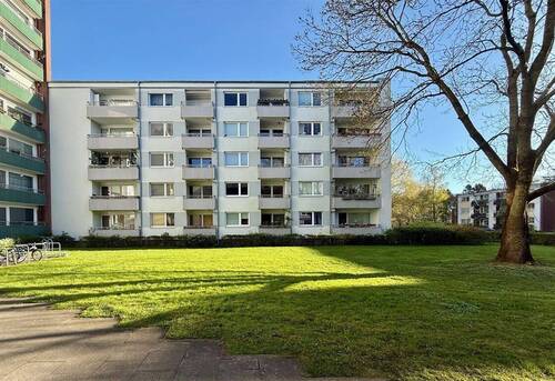 Ansicht Balkone - 2 Zimmer Etagenwohnung zum Kaufen in Kiel