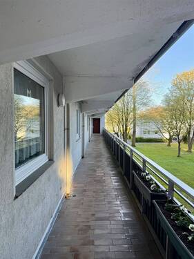 Laubengang zur Wohnung - 