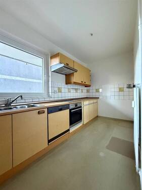 Küche mit Fenster - 