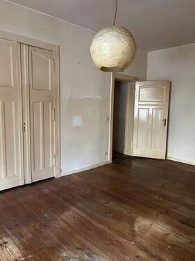 Zimmer 2 Blick Richtung Tür - 