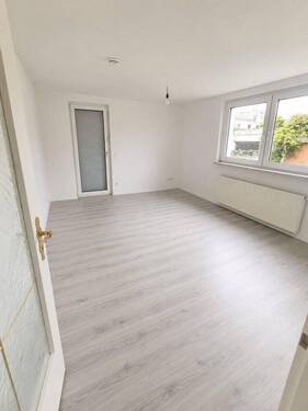 Zimmer 1 - 3 Zimmer Etagenwohnung in Waldkraiburg