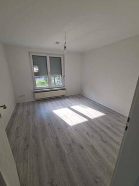 Zimmer 2 - Etagenwohnung mit 90,00 m&sup2; in Waldkraiburg zur Miete