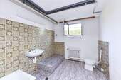 Duschbad im Untergeschoss - 