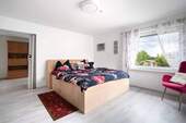 Schlafzimmer EG - 
