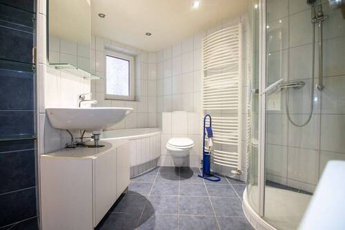 Badezimmer 2. Obergeschoss - 